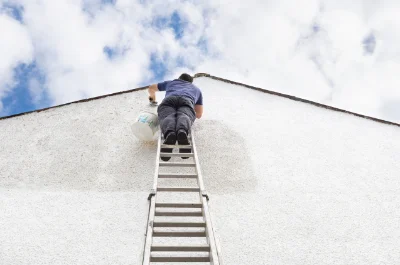 Peinture extérieure à la Guérinière — façades et ravalement